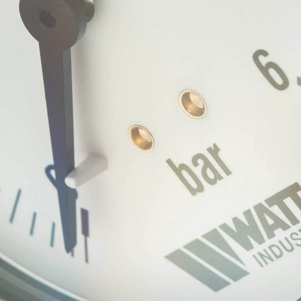 Манометр радиальный WATTS 80 мм давление 6 бар