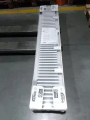 Уцененный товар (мятая решетка): Стальной панельный радиатор Kermi Profil-V FTV 11/300/1600 нижнее подключение белый RAL 9016