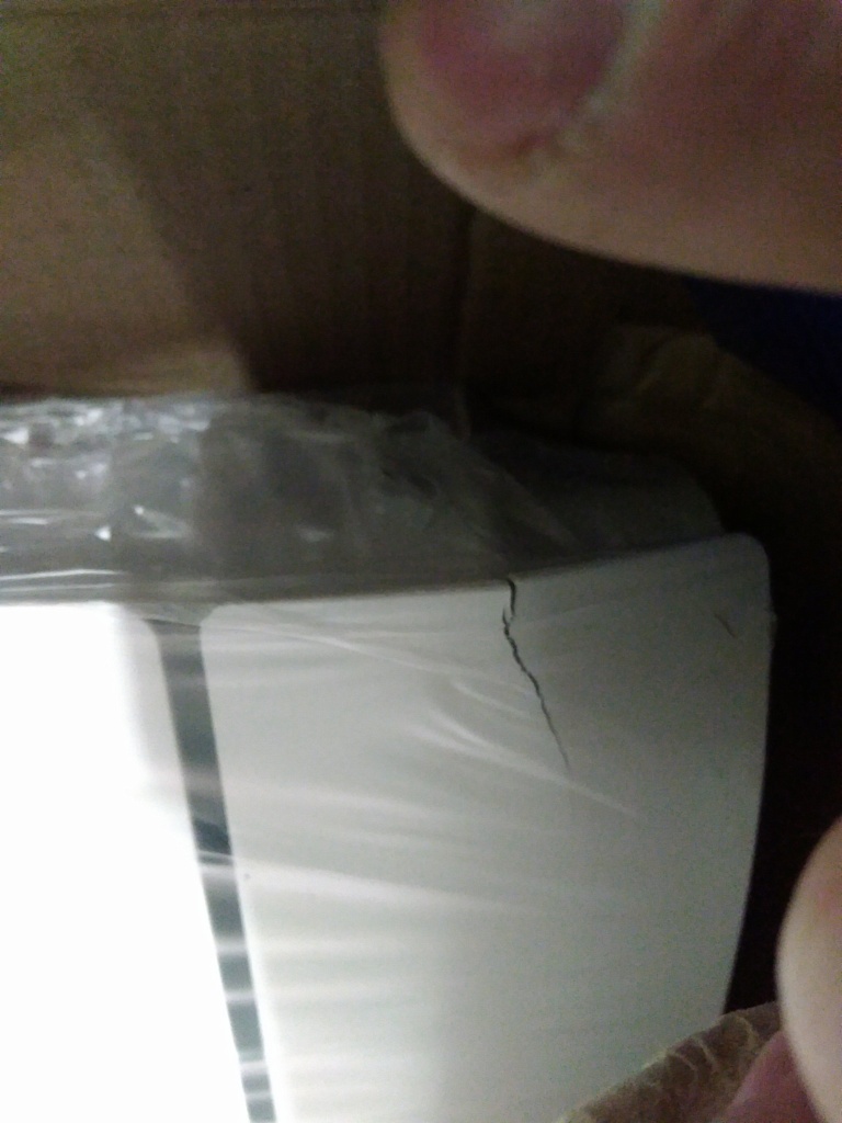 Уцененный товар (нарушена упаковка, стрещина на ламели): Радиатор биметаллический STOUT TITAN 500 12 секций боковое подключение (белый RAL 9016), SRB-3310-050012