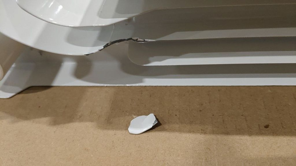 Уцененный товар (скол на ребре крайней секции): Радиатор биметаллический ROMMER Profi BM 500 10 секции боковое подключение (BI500-80-80-150) (RAL9016), RBM-1210-050010