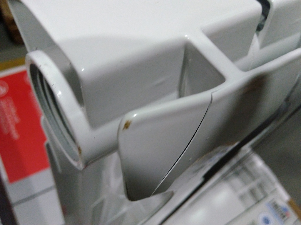 Уцененный товар (деформация ламелей с тыльной стороны секций): Радиатор алюминиевый ROMMER Optima 500 8 секций боковое подключение (RAL9016), RAL-0210-050008