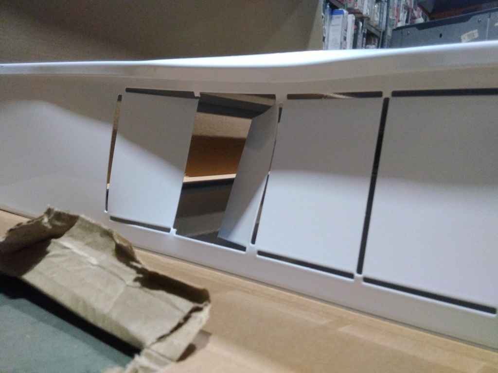 Уцененный товар (вмятина): Шкаф распределительный наружный STOUT 19-20 выходов (ШРН-7) 651х120х1304