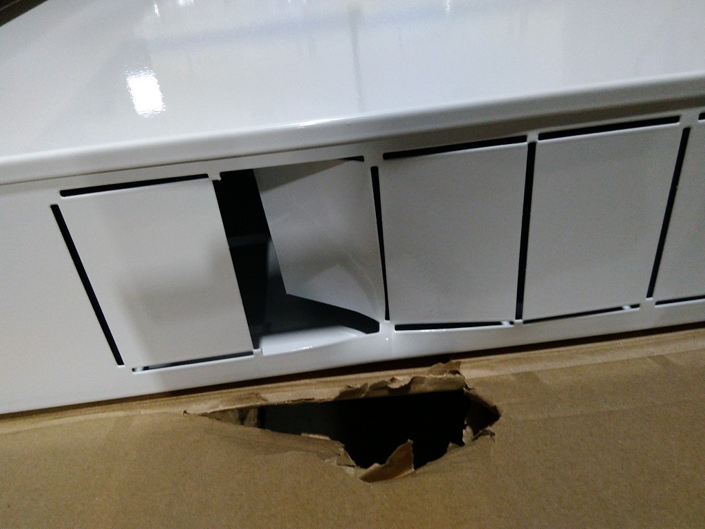 Уцененный товар (повреждена упаковка, потертость, замятие): Шкаф распределительный  наружный STOUT 11-12 выходов (ШРН-4) 651х120х854