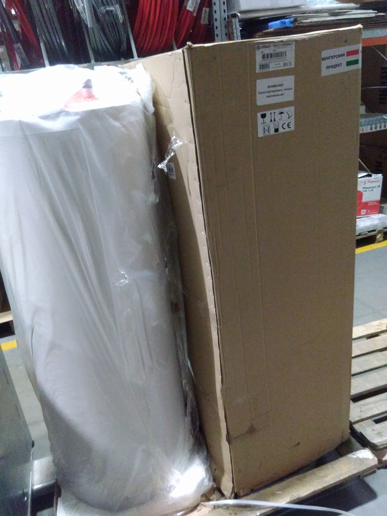 Уцененный товар (вмятина): Водонагреватель STOUT бойлер косвенного нагрева напольный 200 л.