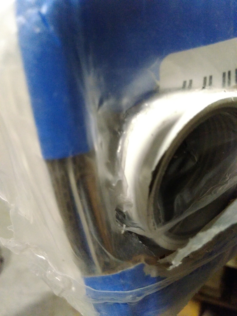 Уцененный товар (нарушена упаковка, потертости, сколы краски): Радиатор биметаллический STOUT Space 500 12 секций боковое подключение RAL9016, SRB-0310-050012