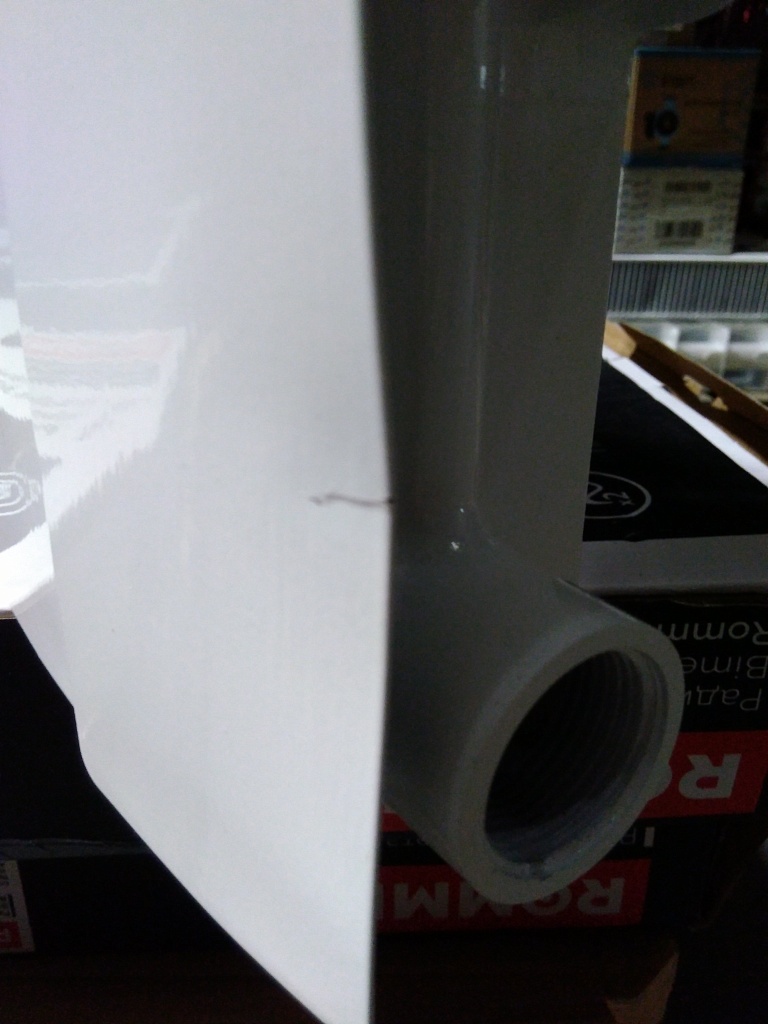 Уцененный товар (вмятина, сколы на крайних секциях): Радиатор биметаллический ROMMER Profi BM 350 6 секций боковое подключение (BI350-80-80-130) (RAL9016), RBM-1210-035006