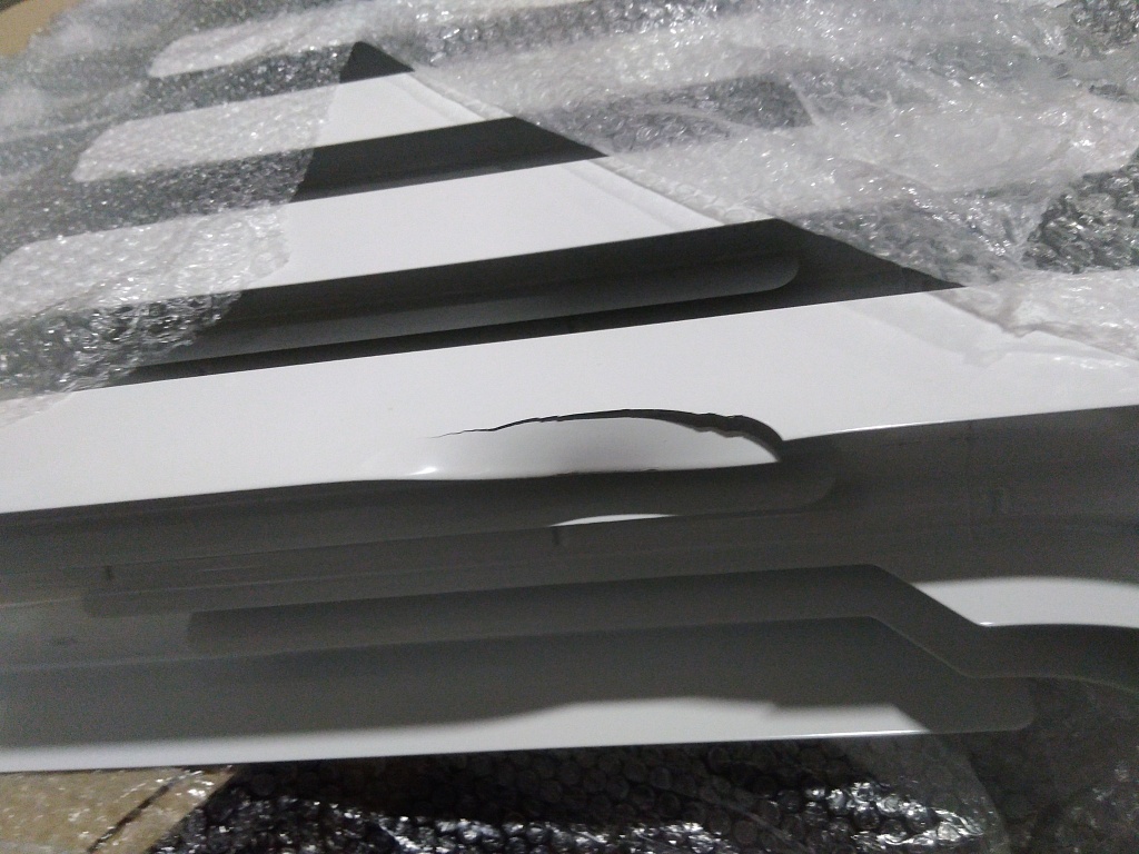 Уцененный товар (Скол ламели с тыльной стороны): Радиатор биметаллический ROMMER Plus BM 500 12 секций боковое подключение (RAL9016), RBM-3210-050012