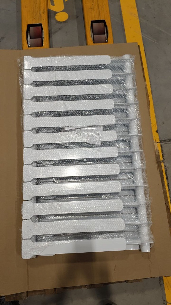 Уцененный товар (трещина на ламели, царапина на ламели): Радиатор биметаллический ROMMER Profi BM 500 12 секции боковое подключение (BI500-80-80-150) (RAL9016), RBM-1210-050012