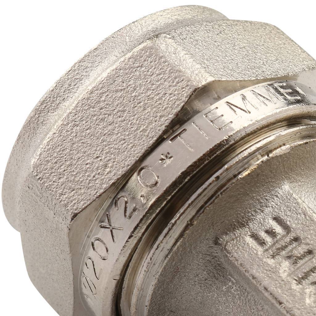 Угольник TIEMME с внутренней резьбой (20х2.0х1/2) для металлопластиковых труб винтовой, 1600026