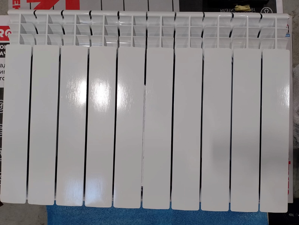 Уцененный товар (МЯТЫЕ ЭЛЕМЕНТЫ/СКОЛЫ): Радиатор биметаллический ROMMER Profi BM 500 10 секции боковое подключение (BI500-80-80-150) (RAL9016), RBM-1210-050010