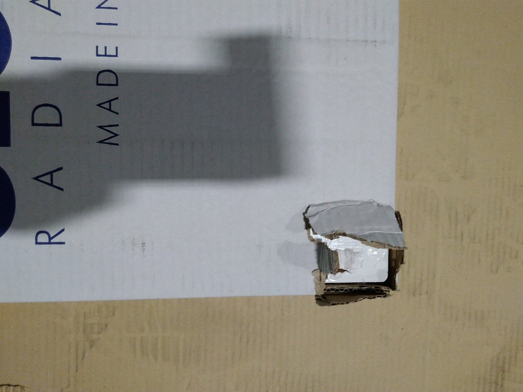 Уцененный товар (нетоварный вид упаковки): Радиатор биметаллический Global STYLE PLUS 350 6 секций боковое подключение (белый RAL 9010), STP03501006