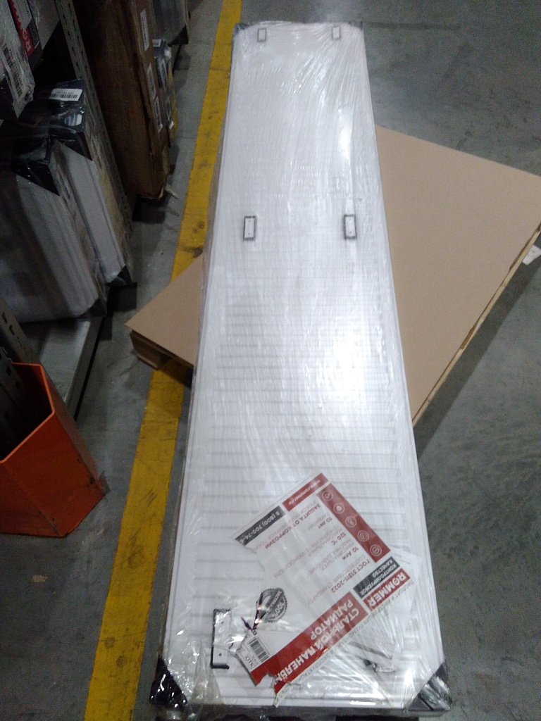 Уцененный товар (нарушена упаковка, потертости на тыльной панели): Стальной панельный радиатор ROMMER Ventil 22/500/2400 нижнее правое подключение, RRS-2020-225240