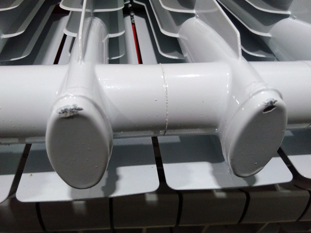 Уцененный товар (сколы , дефект покраски ): Радиатор алюминиевый ROMMER Profi 350 6 секций (AL350-80-80-080) боковое подключение (RAL9016), RAL-1210-035006