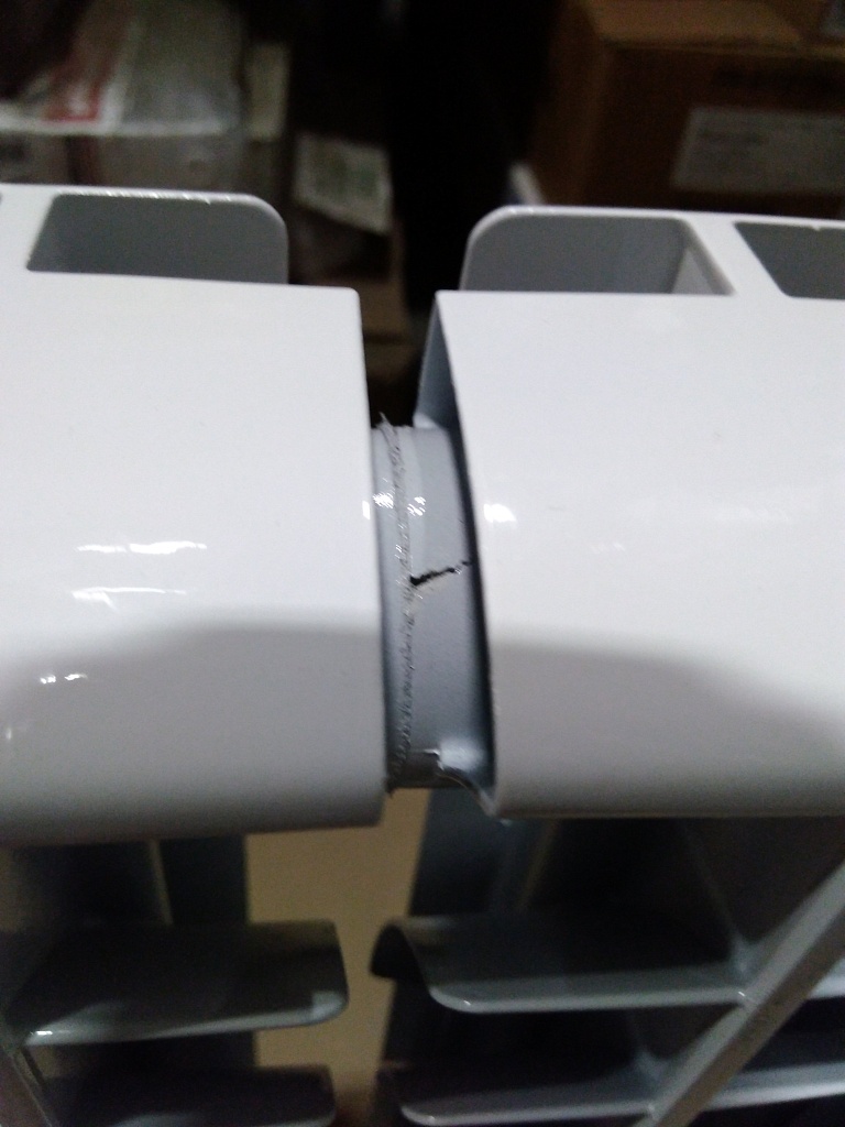 Уцененный товар (трещина на коллекторе): Радиатор биметаллический ROMMER Optima BM 500 6 секций боковое подключение (RAL9016), RBM-0210-050006