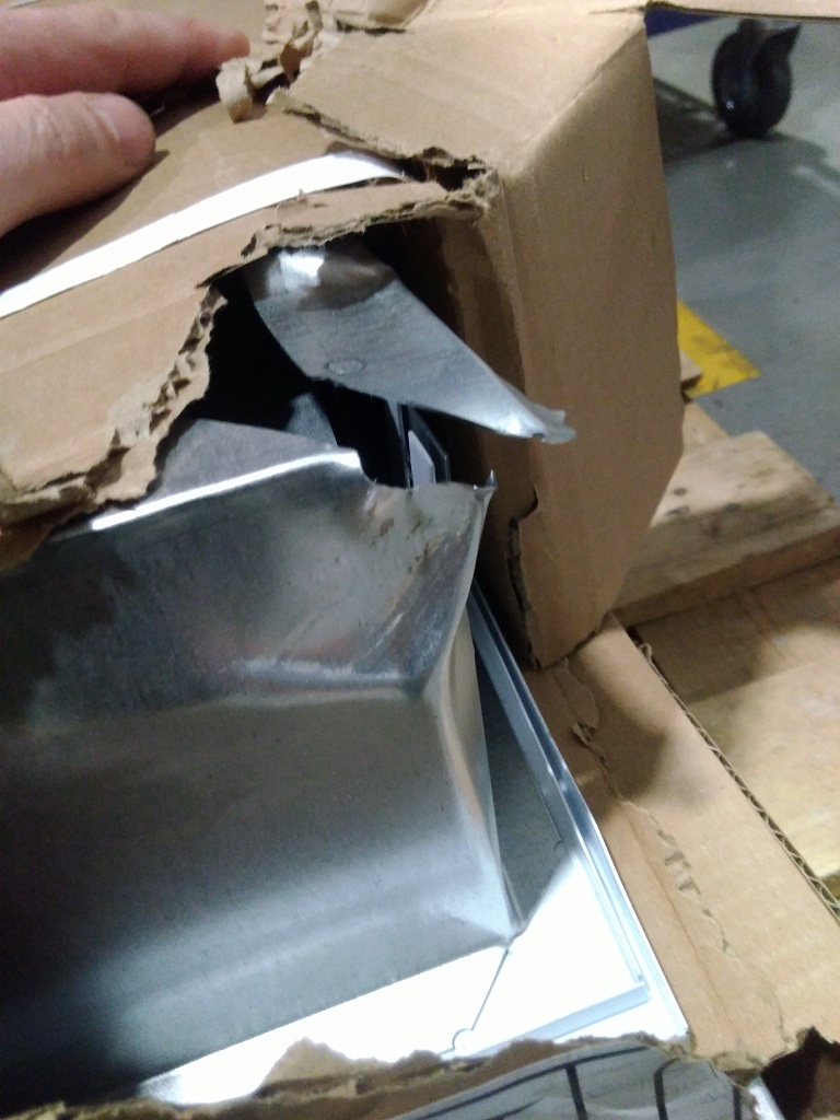 Уцененный товар (мятый): Шкаф распределительный встроенный STOUT 11-12 выходов (ШРВ-4) 670х125х896