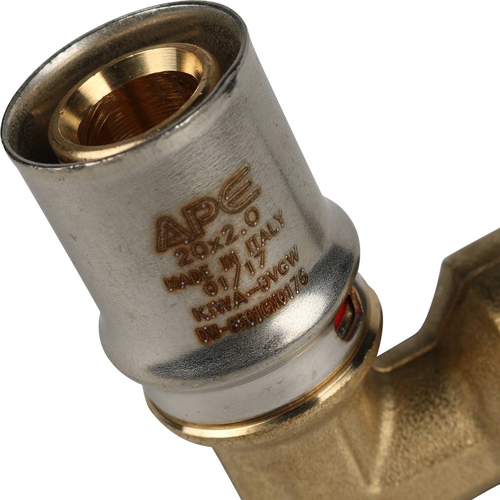 Угольник-переходник STOUT с внутренней резьбой 1/2 х20 для металлопластиковых труб прессовой, SFP-0010-001220