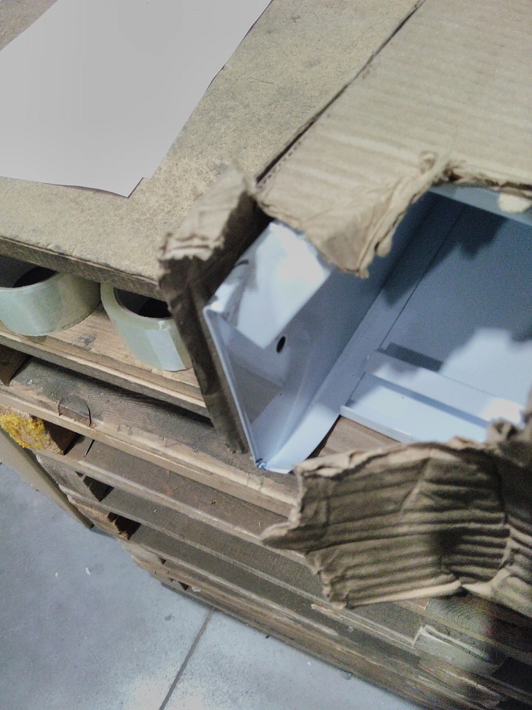 Уцененный товар (нарушена упаковка, замятие ножки): Шкаф распределительный наружный STOUT 8-10 выходов (ШРН-3) 651х120х704