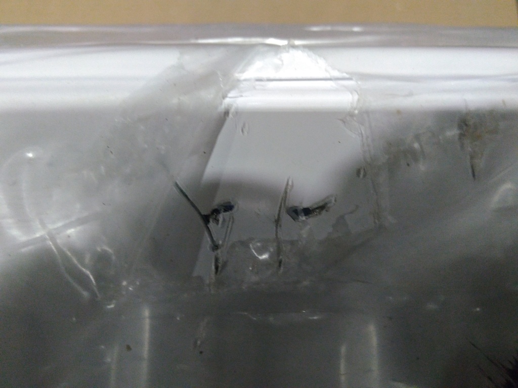 Уцененный товар (царапины на лицевой панели): Стальной панельный радиатор ROMMER Ventil 22/300/2200 нижнее правое подключение, RRS-2020-223220