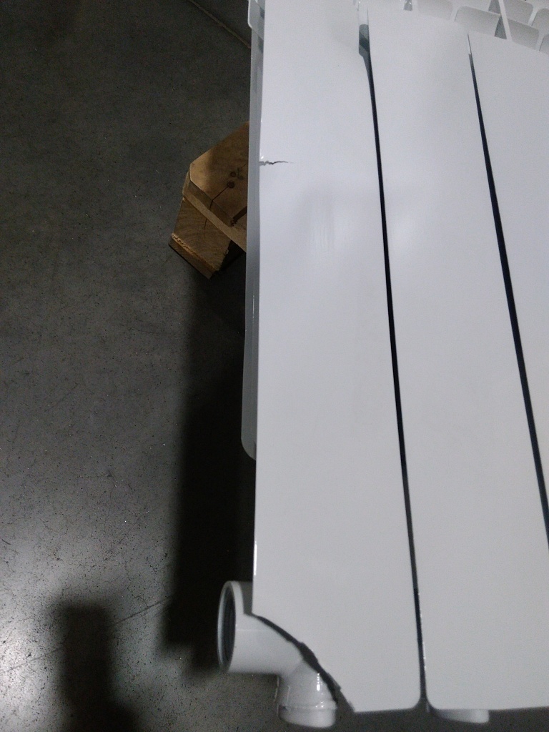 Уцененный товар (сломаны секции, вмятины, трещины  (БОЙ СКЛАДА)): Радиатор алюминиевый ROMMER Profi 500 8 секции (AL500-80-80-100) (RAL9016), RAL-1210-050008