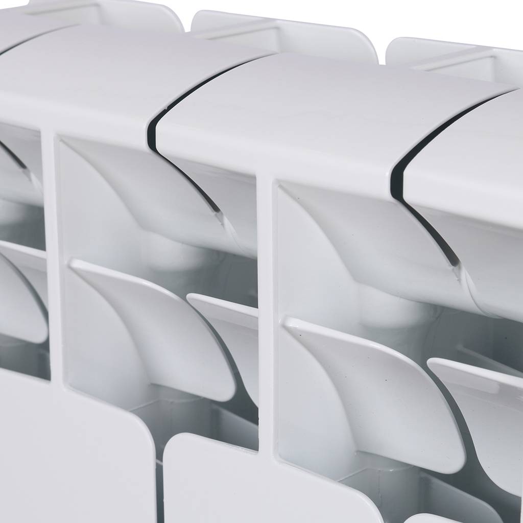 Радиатор биметаллический RIFAR BASE VENTIL 500 BVR 4 секции нижнее правое подключение (белый RAL 9016)