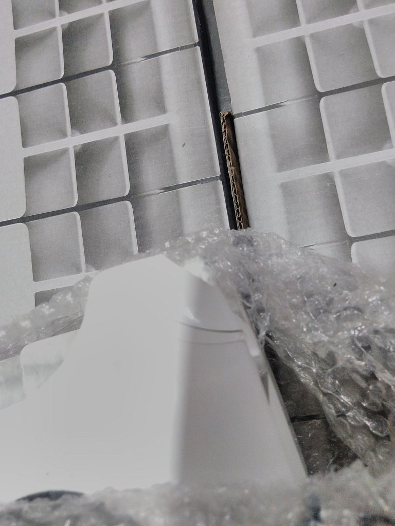 Уцененный товар (трещина,вмятина на ламели крайней секции): Радиатор алюминиевый ROMMER Optima 500 6 секций боковое подключение (RAL9016), RAL-0210-050006