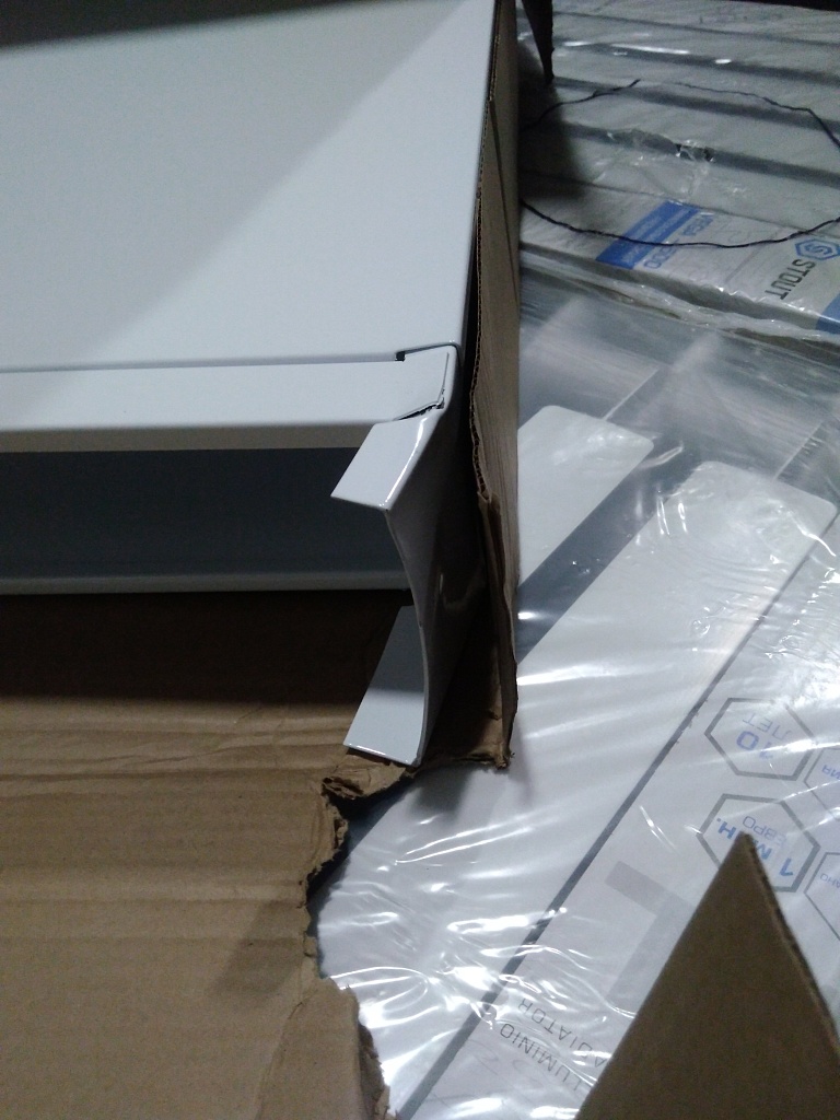 Уцененный товар (замятие на ножке шкафа): Шкаф распределительный  наружный STOUT 11-12 выходов (ШРН-4) 651х120х854