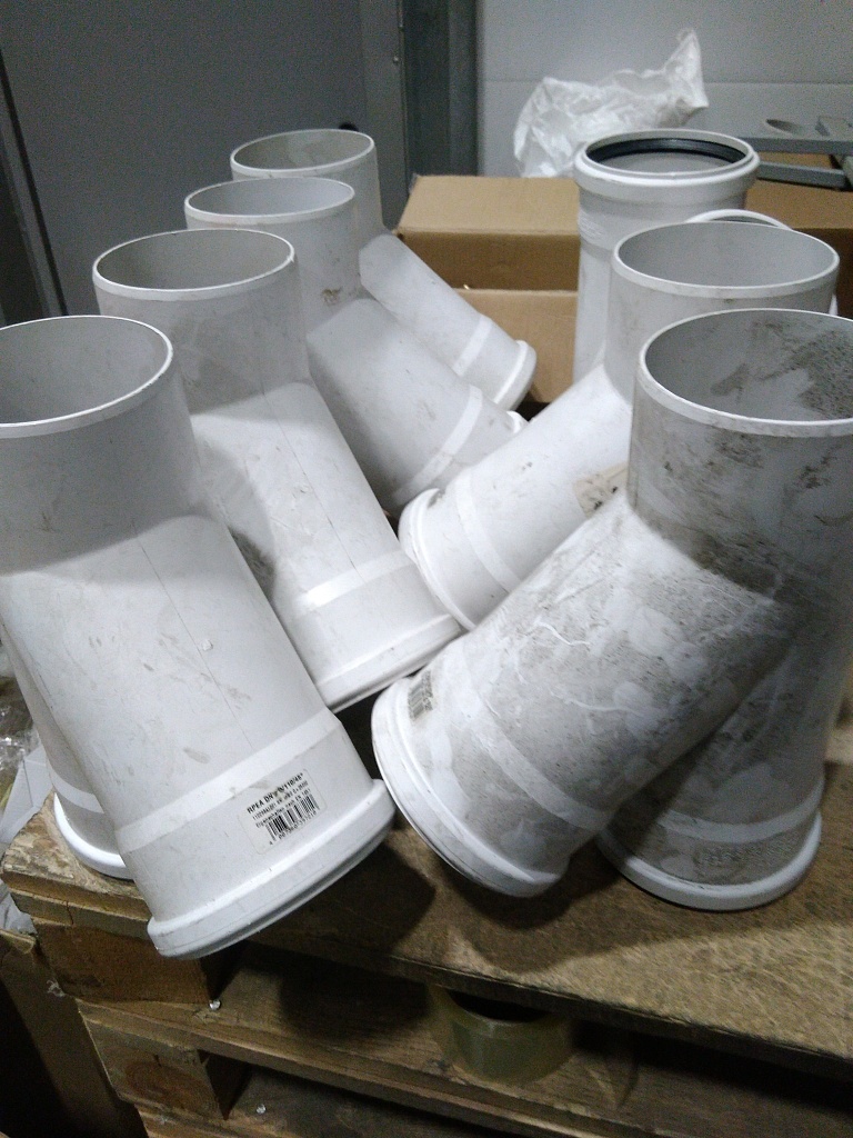 Уцененный товар (потертости): Тройник РЕХАУ RAUPIANO PLUS 110/110/45°, 11229841001