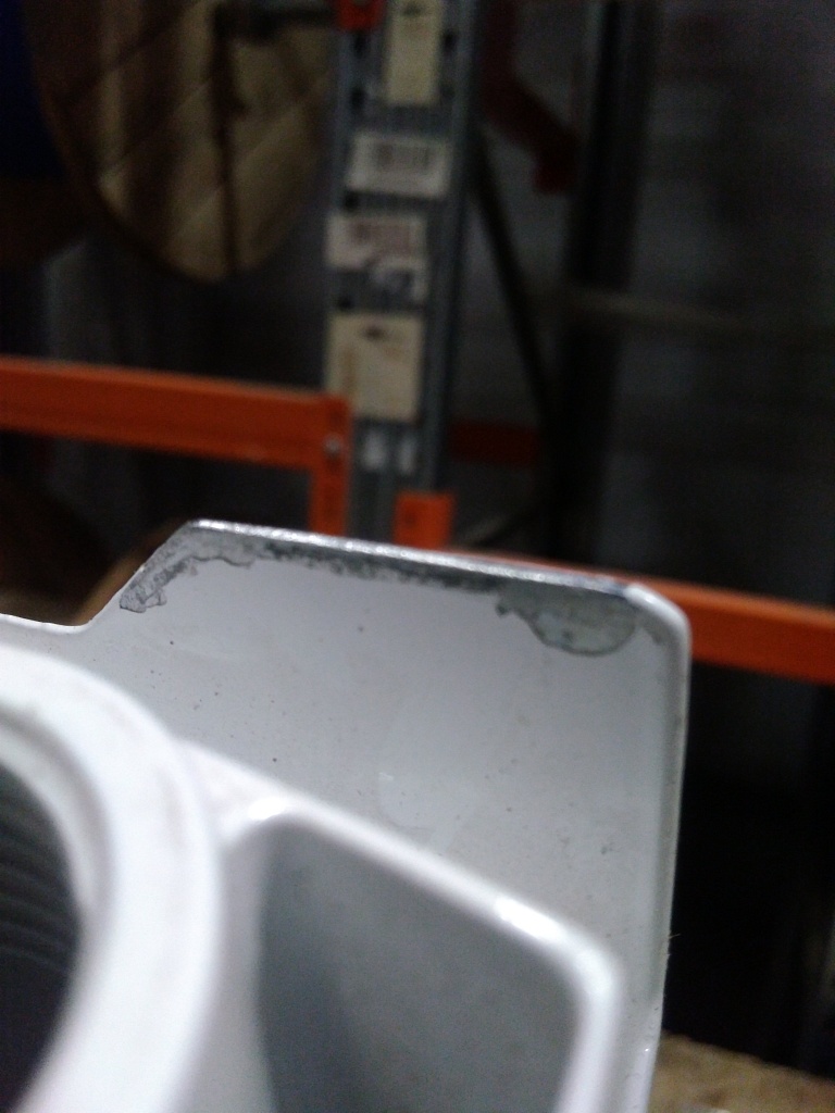 Уцененный товар (скол краски на ламели крайней секции): Радиатор биметаллический ROMMER Profi BM 350 8 секций боковое подключение (BI350-80-80-130) (RAL9016), RBM-1210-035008