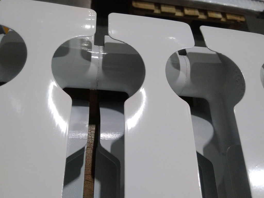 Уцененный товар (замятие ламелей): Радиатор биметаллический ROMMER Plus BM 200 10 секций боковое подключение (RAL9016), RBM-3210-020010