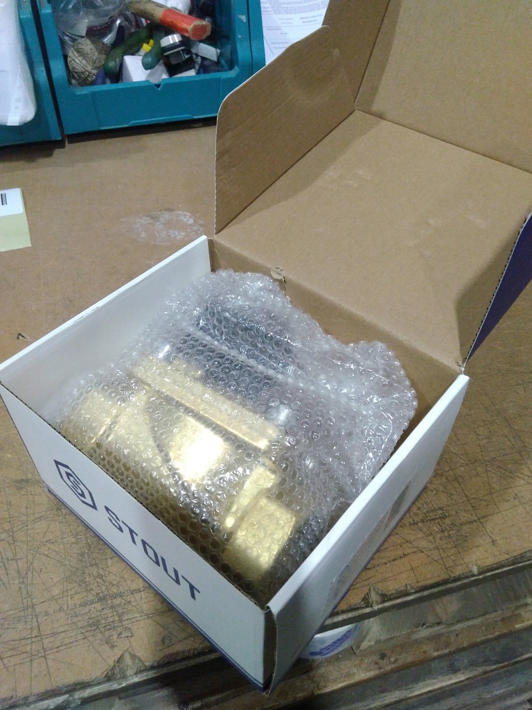 Уцененный товар (нетоварный вид упаковки): Клапан соленоидный (электромагнитный) STOUT непрямого (пилотного) действия НЗ 220В G2, SSV-0030-220050