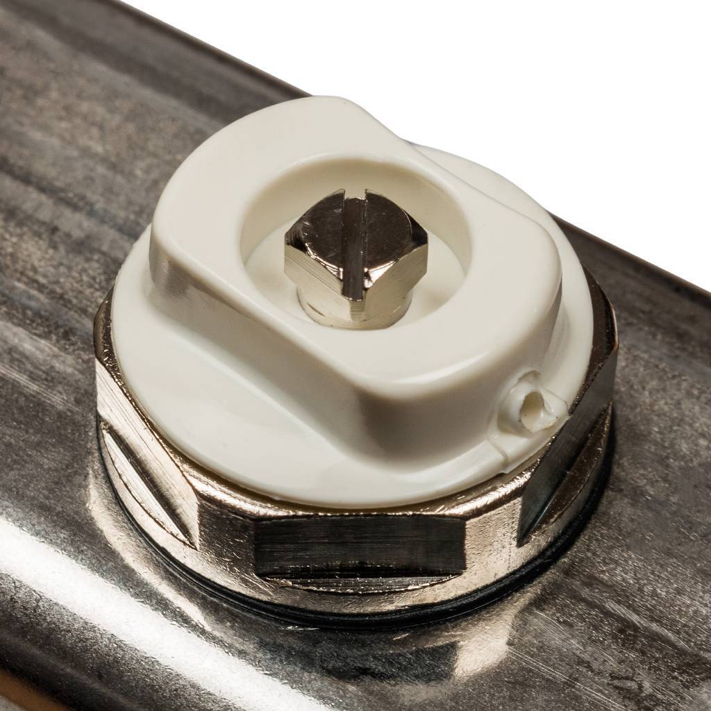 Коллектор из нержавеющей стали с расходомерами, с клапаном вып. воздуха и сливом STOUT 3 выхода, SMS-0927-000003