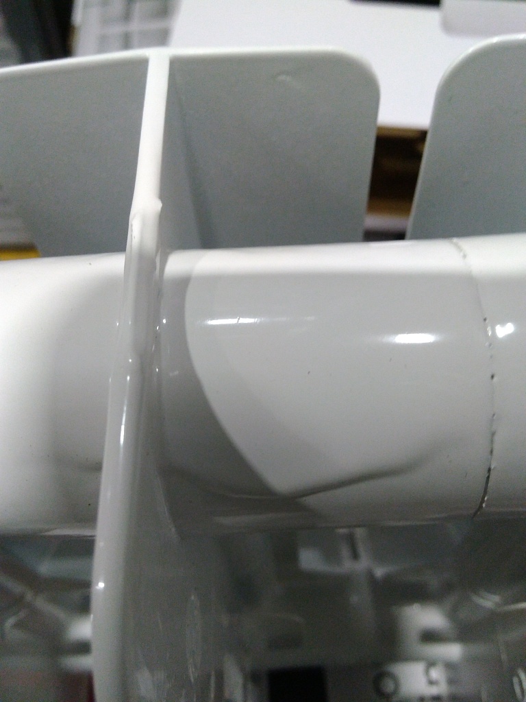 Уцененный товар (СКОЛ ЛКП.брак литья): Радиатор биметаллический ROMMER Plus BM 200 14 секций боковое подключение (RAL9016), RBM-3210-020014