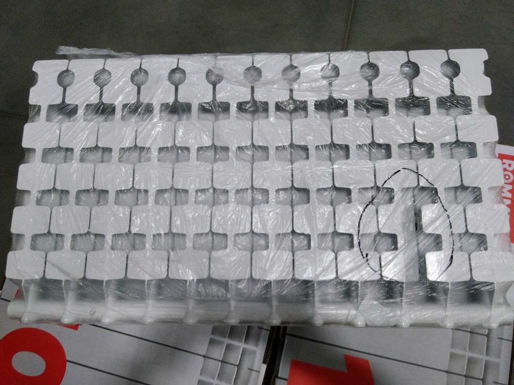 Уцененный товар (слом ламели): Радиатор алюминиевый STOUT GAMMA 500 12 секций боковое подключение (белый RAL 9010), SRA-3310-050012