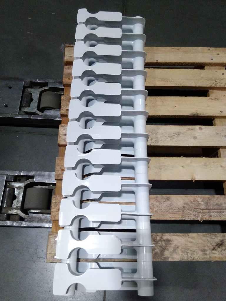 Уцененный товар (нарушена упаковка, скол ламели): Радиатор биметаллический ROMMER Plus BM 200 12 секций боковое подключение (RAL9016), RBM-3210-020012