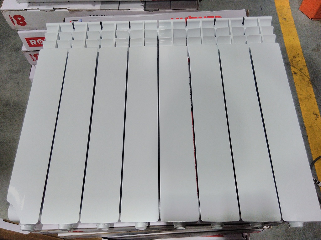 Уцененный товар (сломаны секции  (БОЙ СКЛАДА)): Радиатор алюминиевый ROMMER Profi 500 8 секции (AL500-80-80-100) (RAL9016), RAL-1210-050008