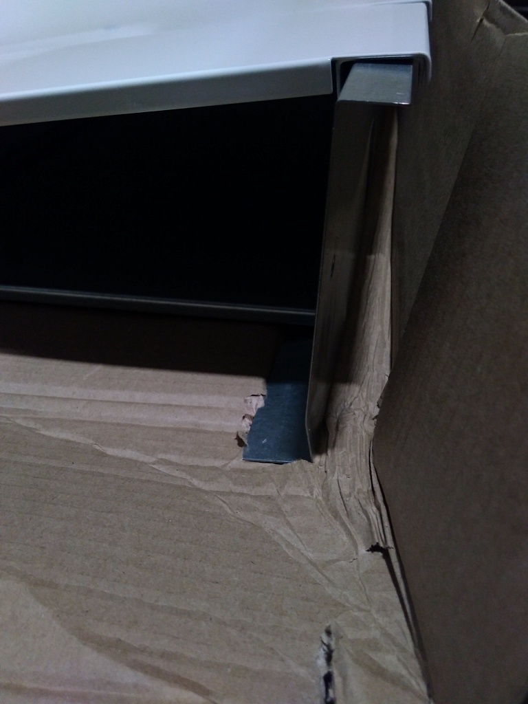 Уцененный товар (деформация корпуса  (БОЙ СКЛАДА)): Шкаф распределительный встроенный STOUT 8-10 выходов (ШРВ-3) 670х125х746