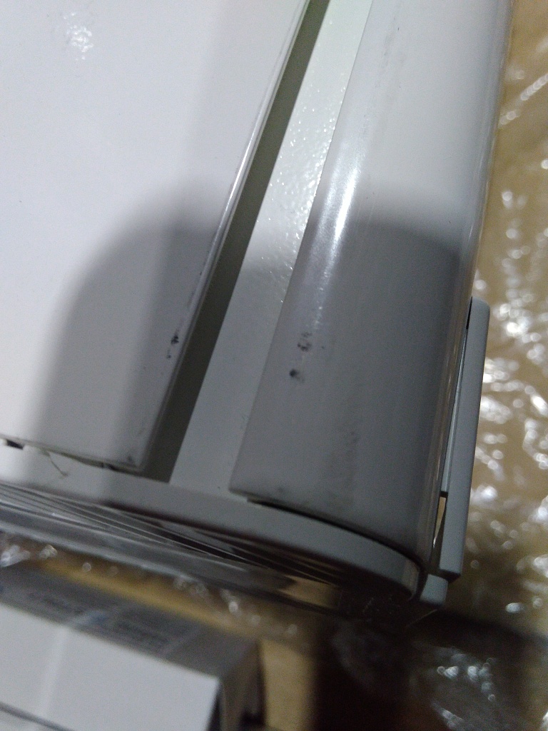 Уцененный товар (потертости): Радиатор алюминиевый STOUT Sebino 1800 4 секции универсальное подключение (белый ), SRA-1120-180004