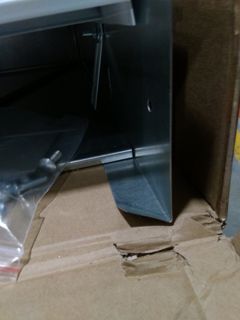 Уцененный товар (замятие лицевой панели, потертости  (БОЙ СКЛАДА)): Шкаф распределительный встроенный STOUT 8-10 выходов (ШРВ-3) 670х125х746