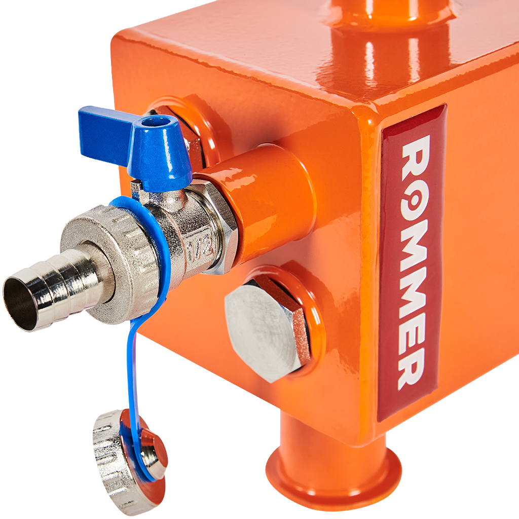 RDG-1015-004003 ROMMER Гидравлическая стрелка с накидными гайками 1 1/2 , 3,0 м3/час в теплоизоляции