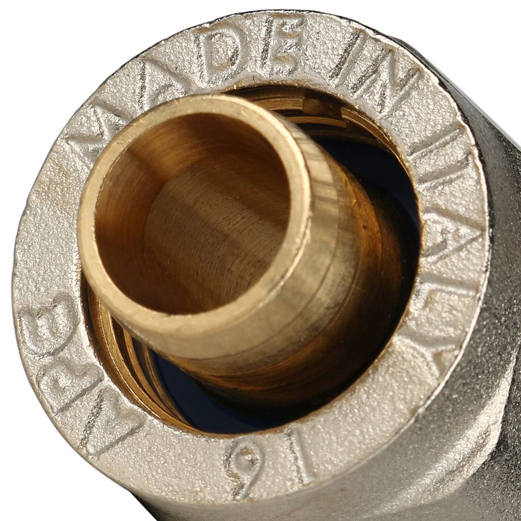 Переходник STOUT с наружной резьбой 1/2 х16 для металлопластиковых труб винтовой, SFS-0001-001216