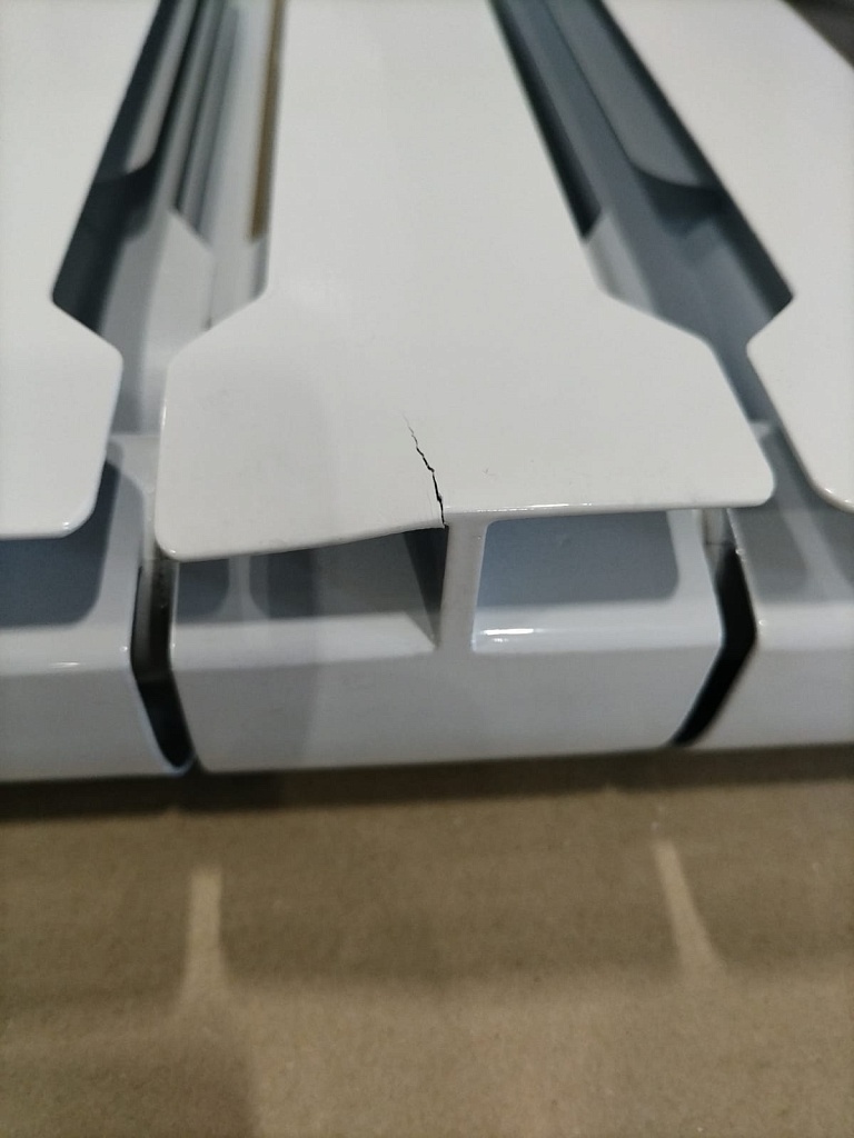 Уцененный товар (Трещина на корпусе): Радиатор биметаллический ROMMER Profi BM 500 8 секции боковое подключение (BI500-80-80-150) (RAL9016), RBM-1210-050008