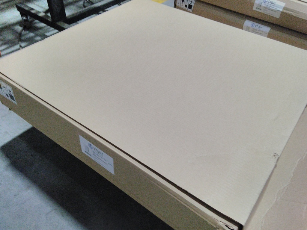 Уцененный товар (замятие ножки  (БОЙ СКЛАДА)): Шкаф распределительный встроенный STOUT 8-10 выходов (ШРВ-3) 670х125х746