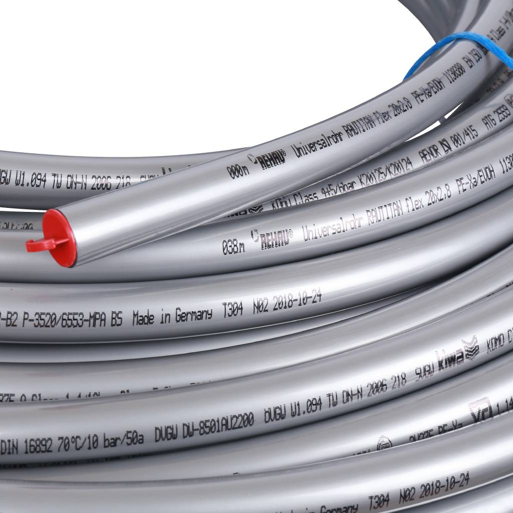 Труба универсальная РЕХАУ RAUTITAN flex 20х2.8 мм, бухта 100 м из сшитого полиэтилена PEX, 11303801100