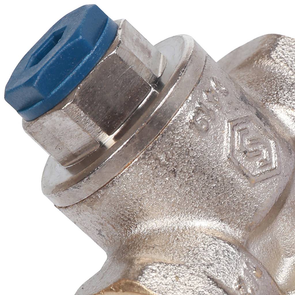 STOUT  Редуктор давления PN16 вн/вн 1/2  с выходом под манометр, SVS-1010-000015