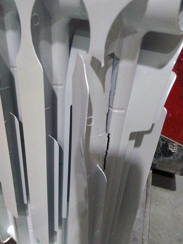 Уцененный товар (нарушена упаковка, слом ламели крайней секции, трещина на ламели крайней секции): Радиатор биметаллический ROMMER Optima BM 500 6 секций боковое подключение (RAL9016), RBM-0210-050006