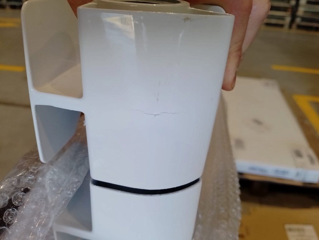 Уцененный товар (трещина в верхней части секции, зав. брак литья): Радиатор биметаллический ROMMER Profi BM 350 10 секций боковое подключение (BI350-80-80-130) (RAL9016), RBM-1210-035010