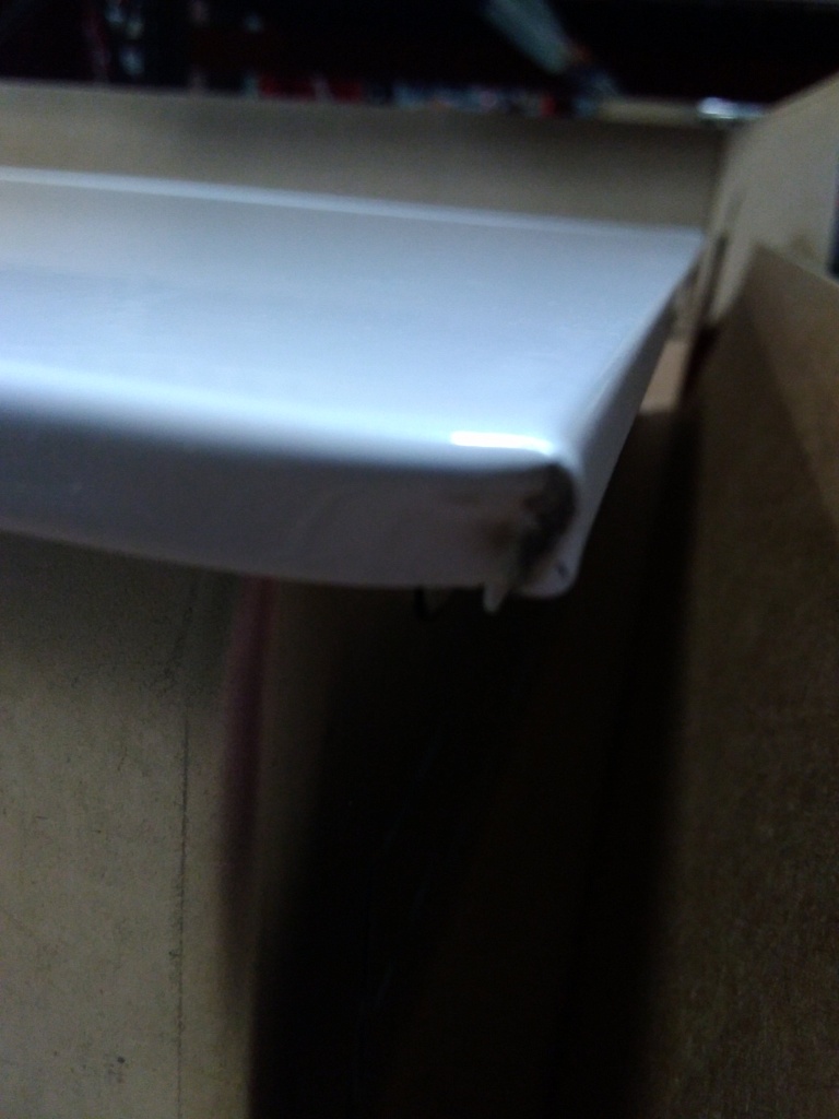 Уцененный товар (замят угол): Шкаф распределительный встроенный STOUT 11-12 выходов (ШРВ-4) 670х125х896