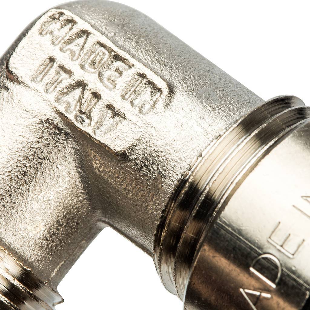 Угольник 90 Prandelli Multyrama (16х2,0) для металлопластиковых труб винтовой, 103.06.11.6