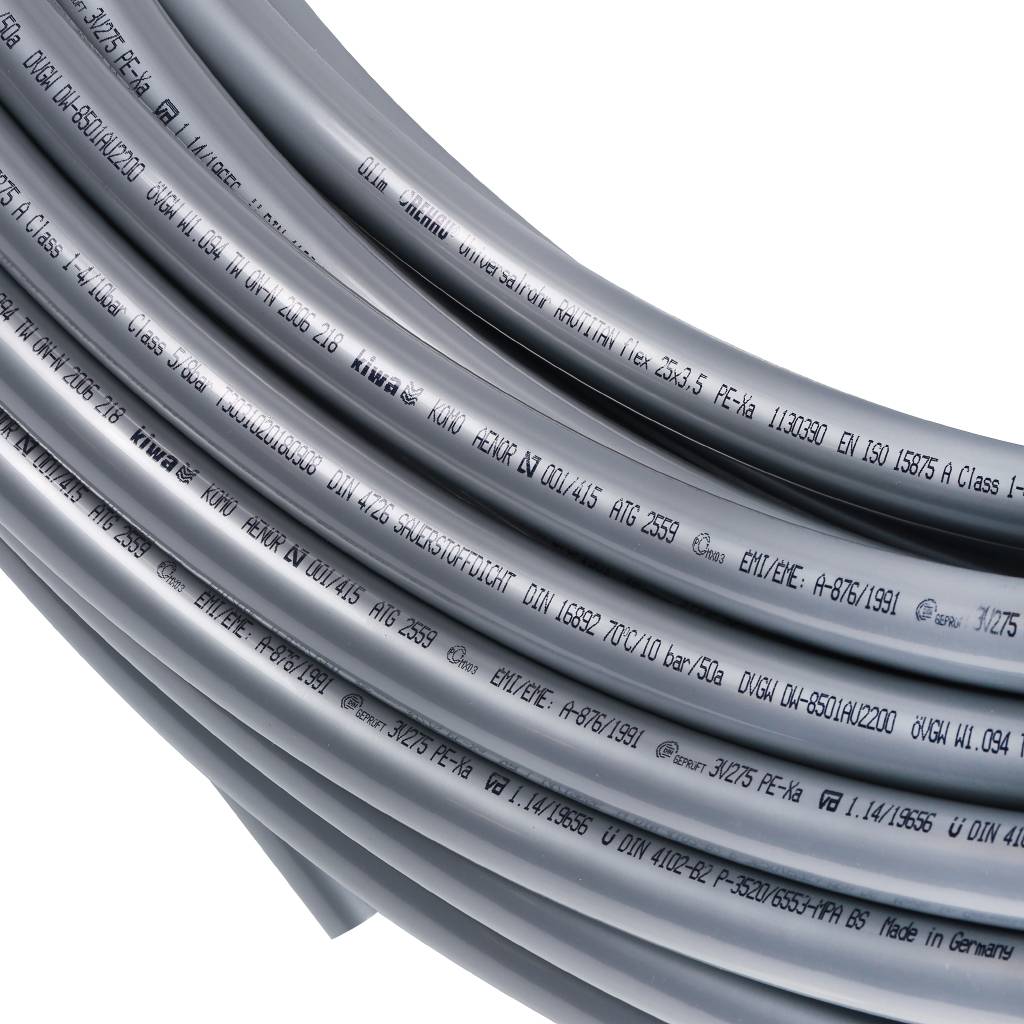 Труба универсальная РЕХАУ RAUTITAN flex 25х3.5 мм, бухта 50 м из сшитого полиэтилена PEX PEX, 11303901050