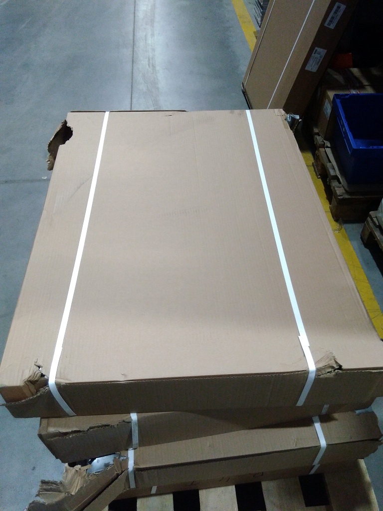 Уцененный товар (замятие, нарушена упаковка): Шкаф распределительный встроенный STOUT 11-12 выходов (ШРВ-4) 670х125х896